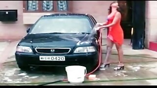 Nom cah wadon kawin kandang jaran ireng Hung lan iku cantik wicaksana