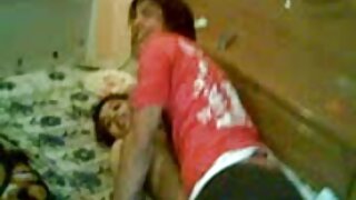 Hard jinis karo apik gayane lan enom brunette babe
